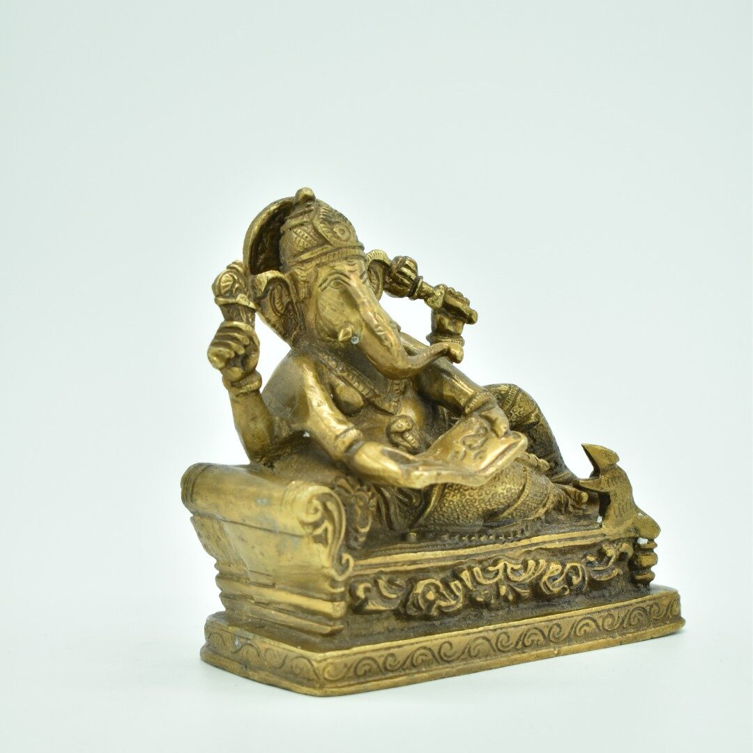 Reclining Lord Ganesh Brass Idol | Ganesha Ji Metal Statue | Lord Ganesh Sculpture | for Home, Office, Puja | Religious Figurines - Image 3