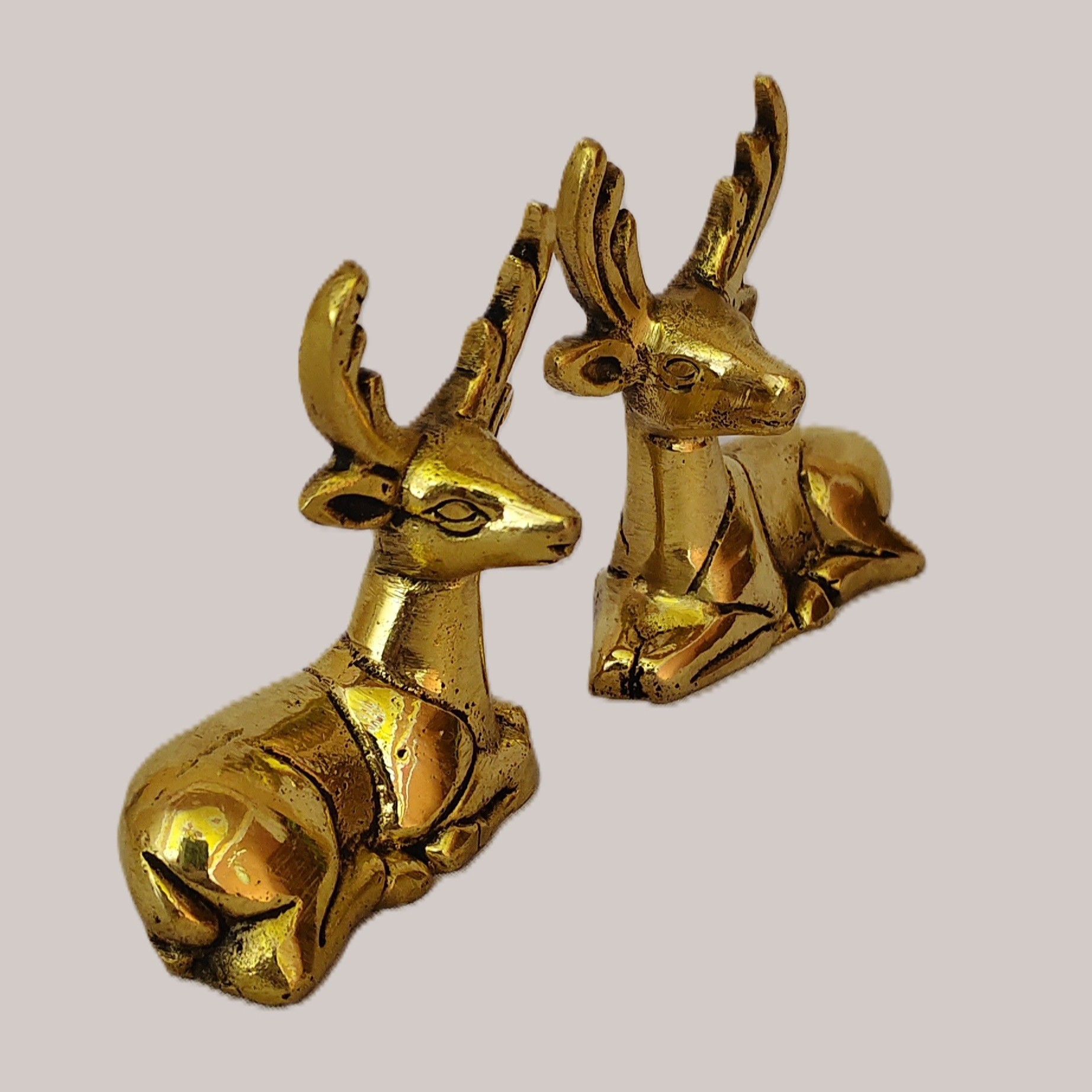 Handcrafted Brass Sitting Deer Pair with Antlers | Vastu Feng Shui Gentle Reindeer Showpiece Set for Home, Office, Table Decor & Auspicious Gifting - Image 2