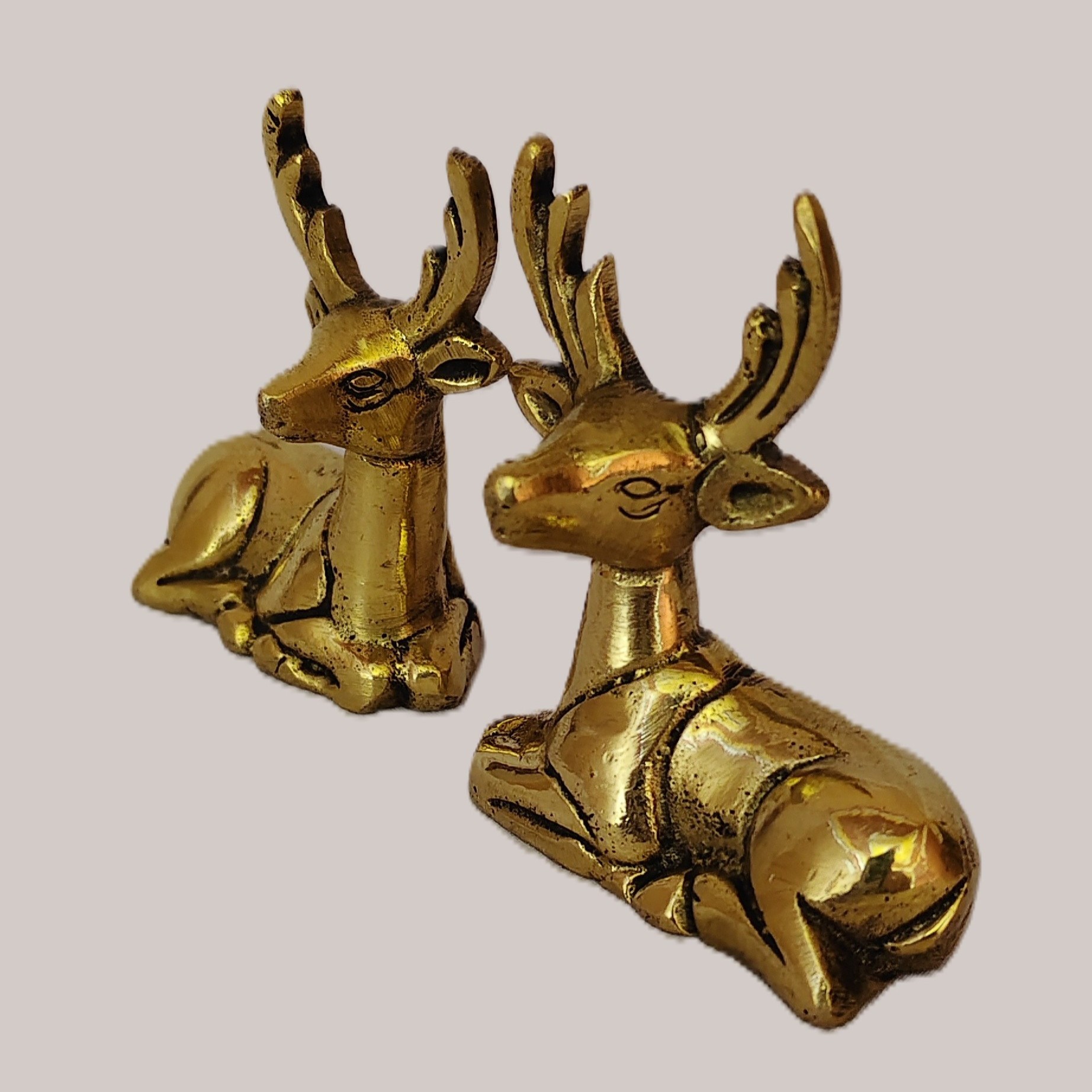 Handcrafted Brass Sitting Deer Pair with Antlers | Vastu Feng Shui Gentle Reindeer Showpiece Set for Home, Office, Table Decor & Auspicious Gifting - Image 3