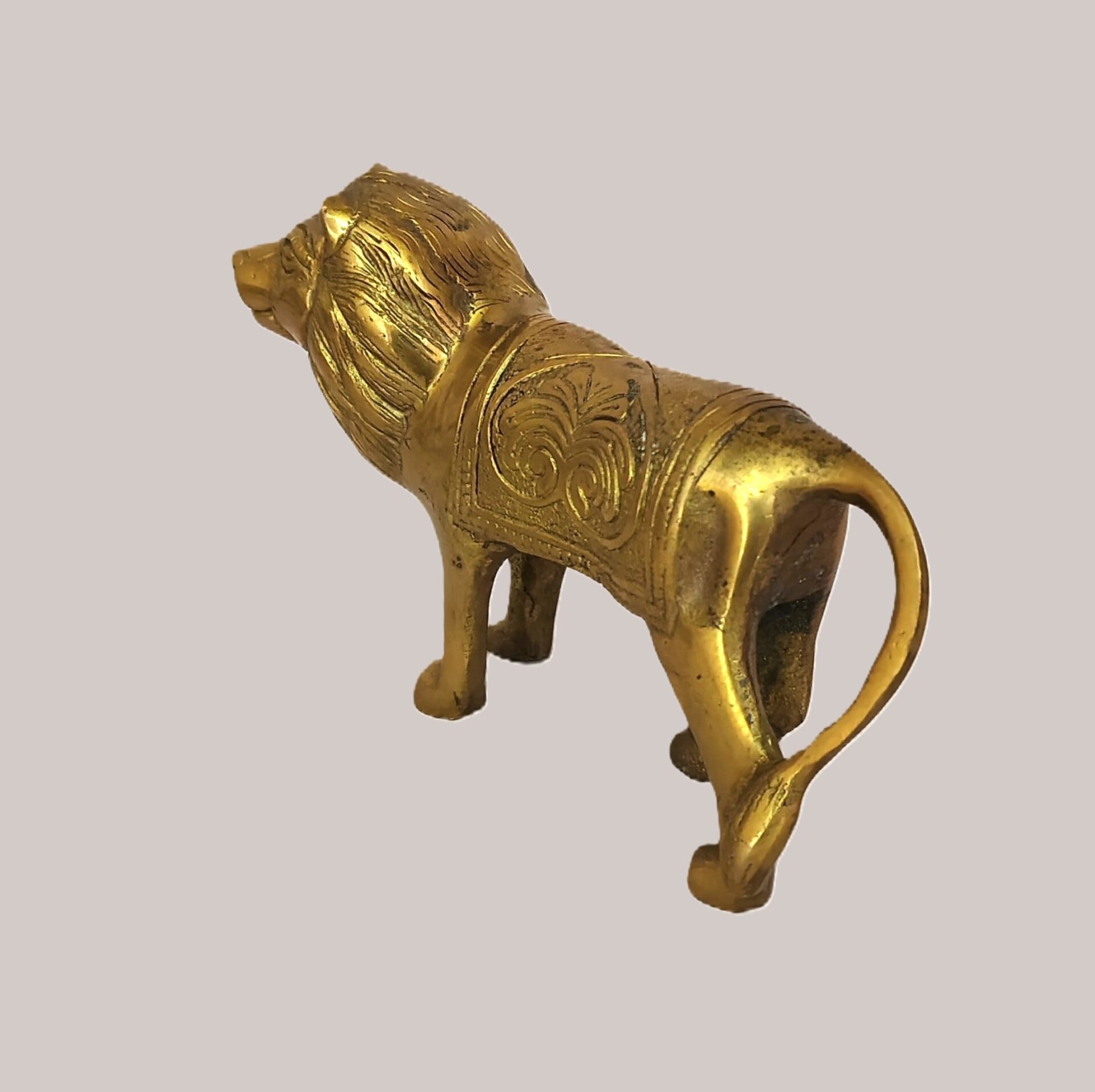 Brass Lion Showpiece | Decorative Lion Figurine for Home Décor, Office Desk, Entrance Display & Premium Gifting - Image 3