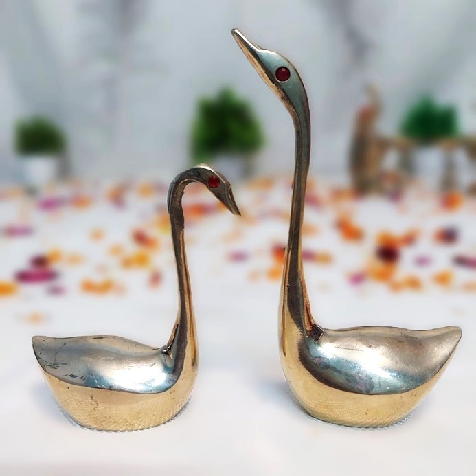 Decorative Swan Brass Idol Pair | Metal Statue | Swan Sculpture | for Home Decor, Office, Puja | Animal Figurines | Decorative Brass Gift Showpiece