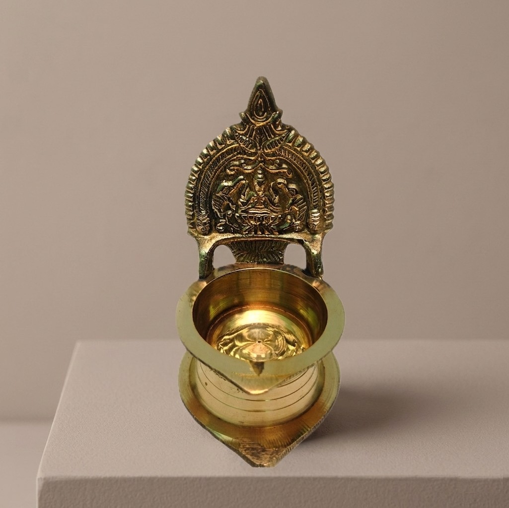 Brass Kamakshi Diya | Pure Brass Deepak | for Home, Office, Puja | Diwali Festival Gift Showpiece