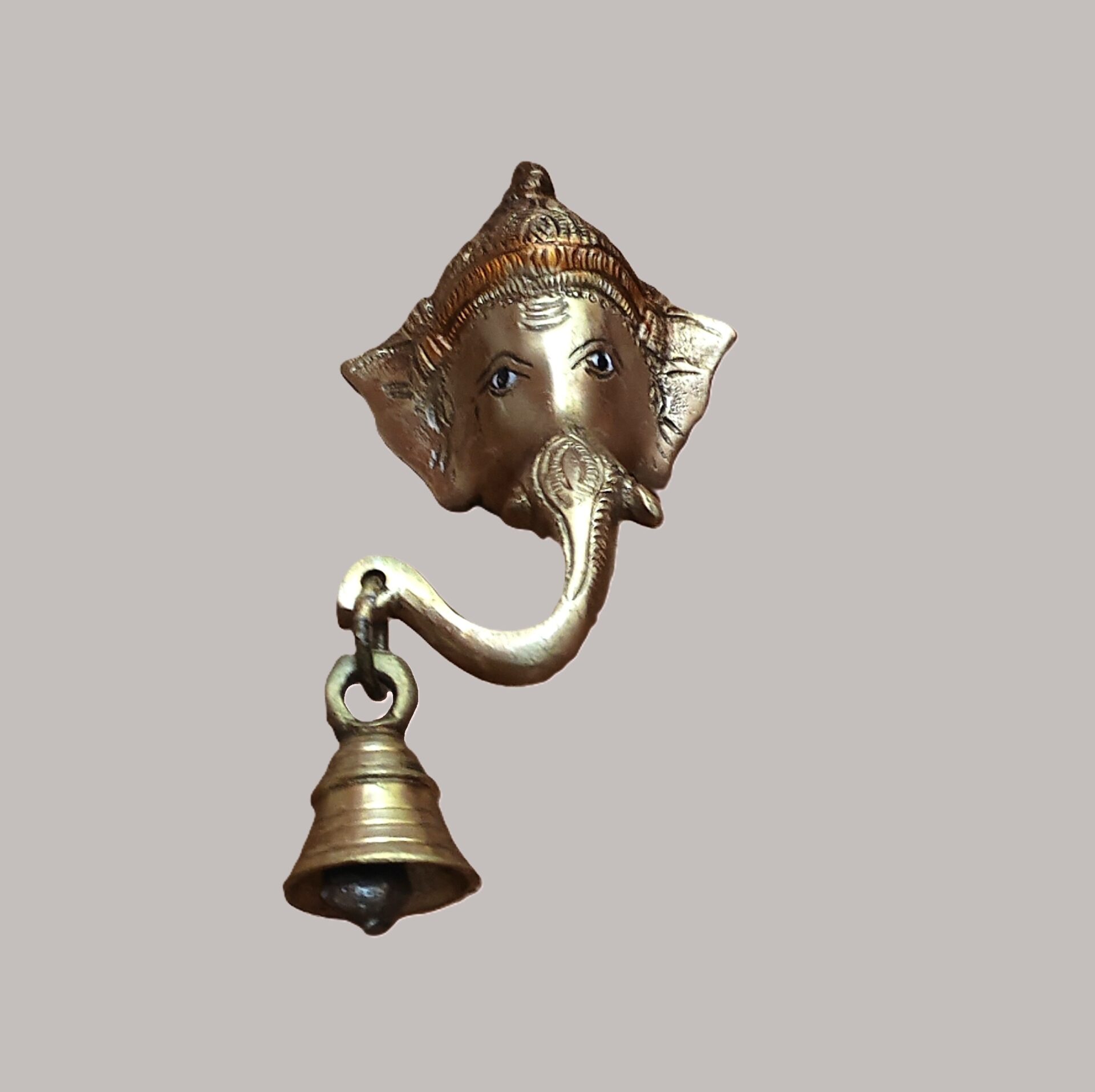 Handcrafted Brass Ganesh Face Wall Hanging with Temple Bell | Vastu Ganesha Head Door Decor for Main Entrance, Pooja Room & Auspicious Home Blessing