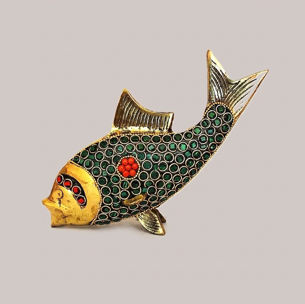 Pure Brass Fish Showpiece with Stone Work – Handcrafted Miniature Fish Figurine for Home Décor, Vastu Decoration, Office Table, Gift Item