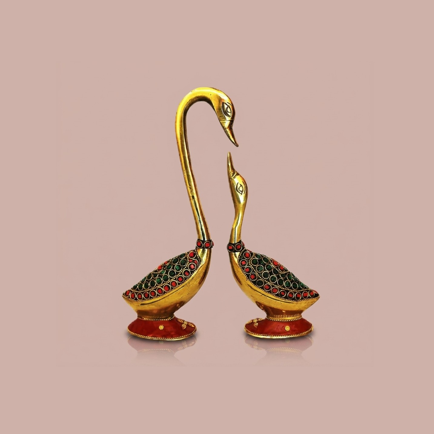 Swan Pair Heritage Décor